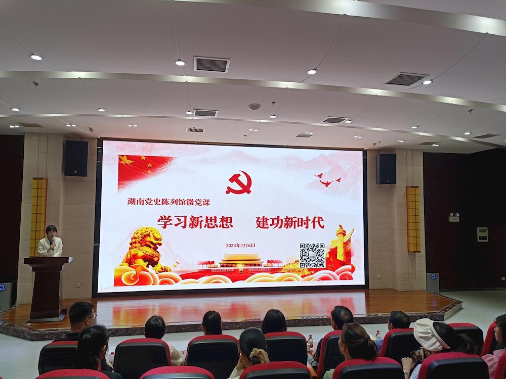 c8e521361c61489c85989d730ed28fa8.jpg