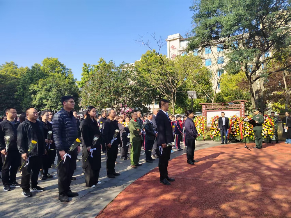 鼎城区开展“追寻•2026•清明祭英烈”活动
